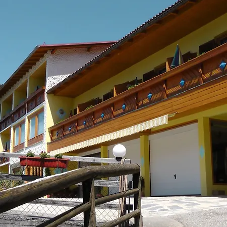 Konukevi Zum Muehlrad 3*